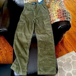 Hollister - Dad Pant -  Green Corduroy - New with Tags